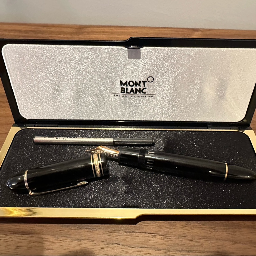 Vintage Montblanc Meisterstuck 149 14k 585 Fountain Pen w/ Box